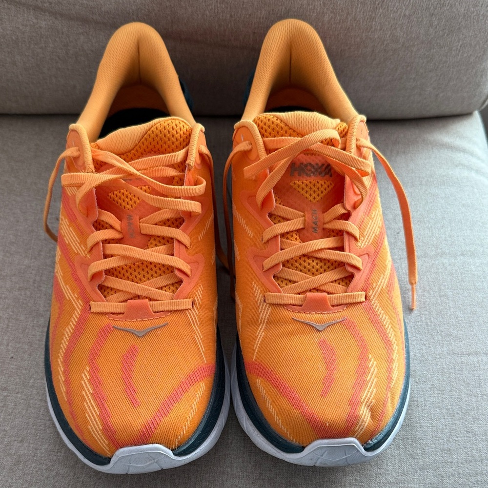 HOKA MACH Supersonic Orange Running Shoes S11.5D Hardly Used